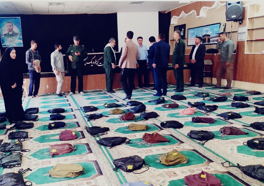 برگزاری رزمایش یک هزار کوله پشتیهای مهر علوی در آستانه بازگشایی مدارس برگزاری رزمایش یک هزار کوله پشتیهای مهر علوی در آستانه بازگشایی مدارس